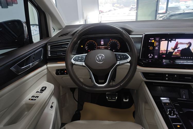 Used Volkswagen Viloran 2022 380TSI Prestige Edition