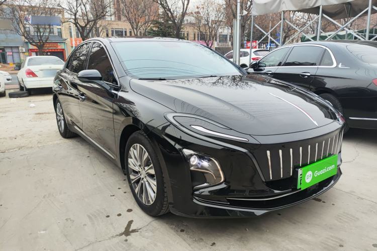 Used Hongqi E-QM5 2024 610 km PLUS
