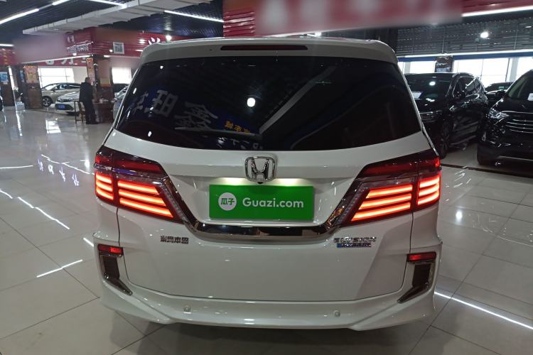 Used Honda Elysion 2019 2.0L Hybrid Supreme Edition
