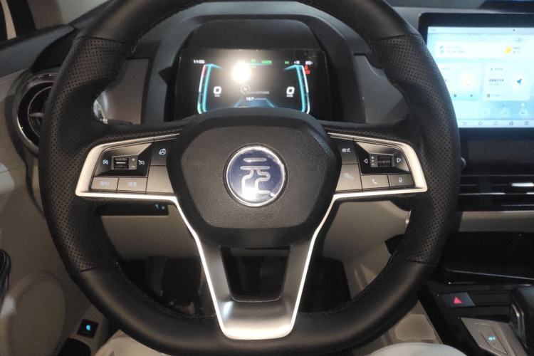 Used BYD Yuan Pro 2023 401KM Luxury Version
