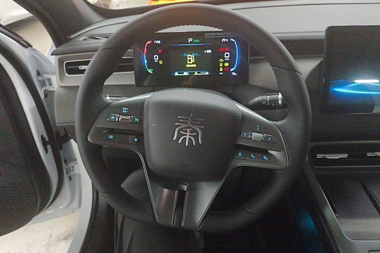 Used BYD Qin PLUS 2025 DM-i Smart Drive 55KM Leading Model
