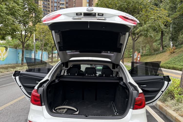 Used BMW 3 Series GT 2019 320i Sport Edition
