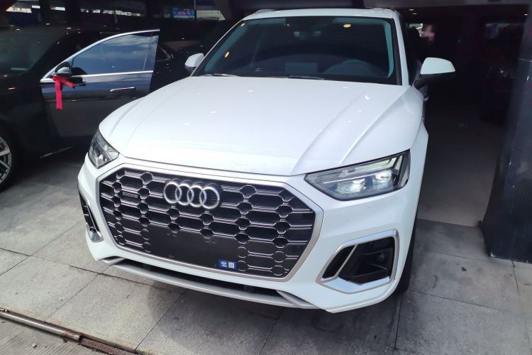 Used Audi Q5L 2022 40T Fashionable and Dynamic Model