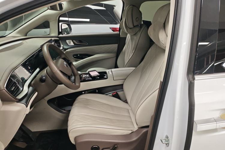 Used Denza D9 2022 DM-i 970 Four-Wheel Drive Flagship Model