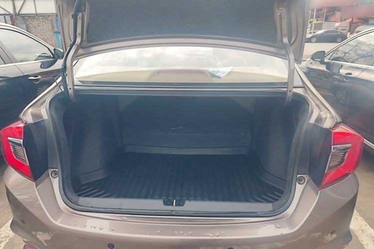 Used Honda Greiz 2016 1.5L CVT Classic Edition
