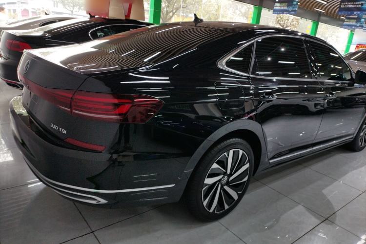 Used Volkswagen Passat 2022 330TSI Elite Edition Custom Version
