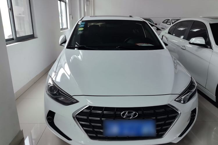 Used Hyundai Elantra 2019 1.4T Dual-Clutch Xuan Dong · Dynamic Model