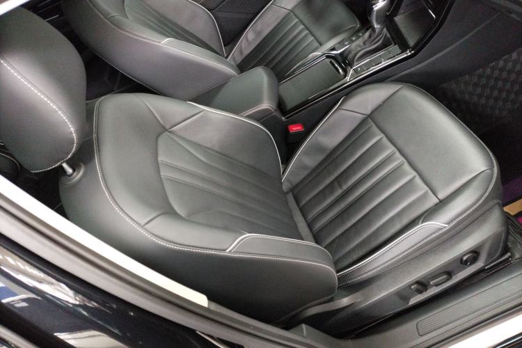 Used Volkswagen Passat 2022 330TSI Starry Elite Edition
