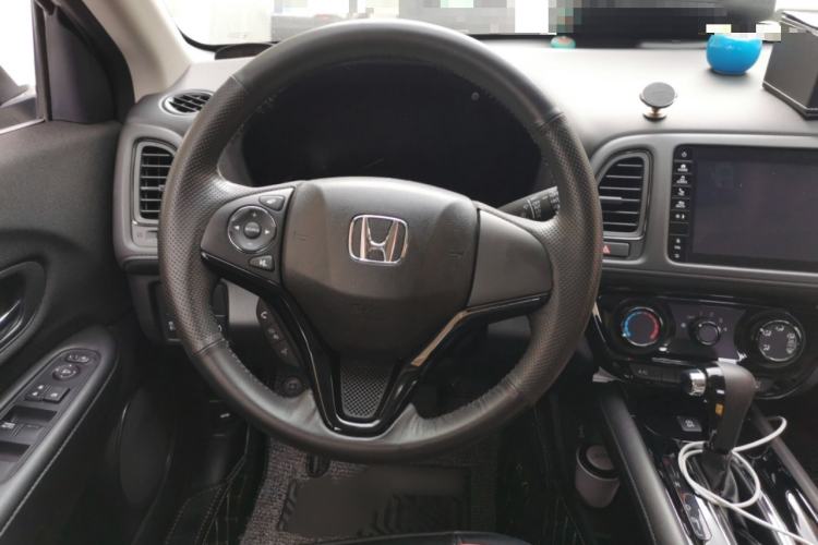 Used Honda Vezel 2020 1.5L CVT Pioneer Edition

