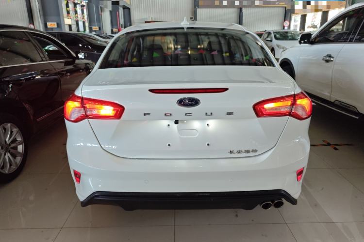 Used Ford Focus 2020 Sedan 1.5L Automatic Sharp Edition
