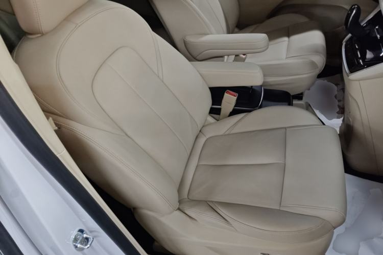 Used Buick GL8 2023 ES Lu Zun Deluxe Model
