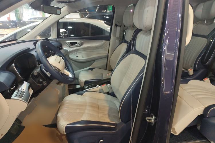 Used Roewe iMAX8 2022 400TGI Prestige Edition