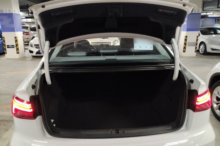 Used Audi A3 2017 Limousine 35 TFSI Fashion Model
