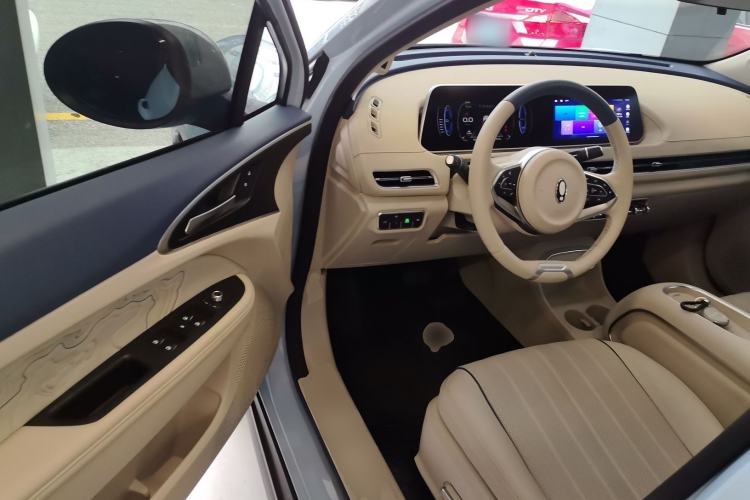 Used ORA Good Cat 2023 401 km Standard Range Premium Version Lithium Iron Phosphate