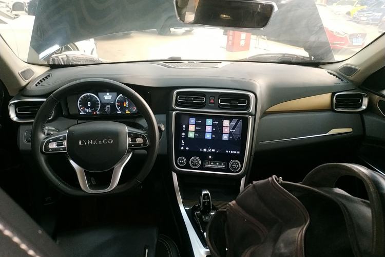 Used Lynk & Co 01 2019 2.0T Two-Wheel-Drive Pro Version China VI Standard