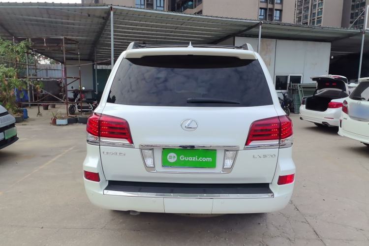 Used Lexus LX 2013 570