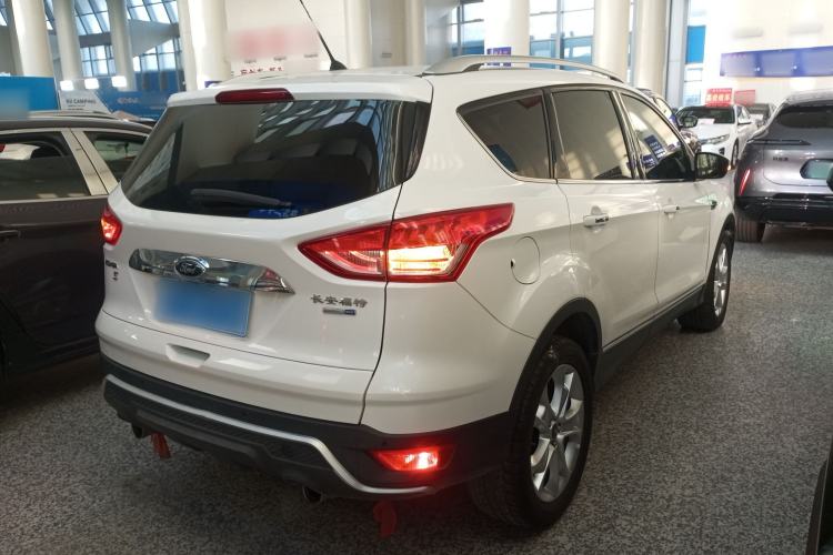 Used Ford Kuga 2015 2.0L GTDi Four-Wheel-Drive Sport Model