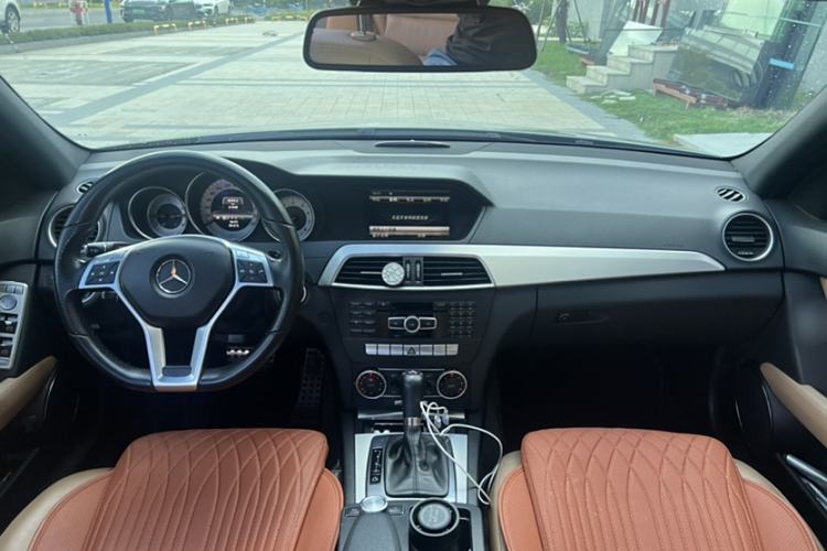 Used Mercedes-Benz C-Class 2011 C 200 Luxury Sport Touring Edition
