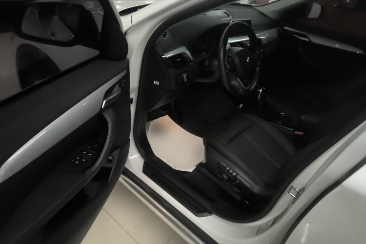 Used BMW X1 2019 sDrive20Li Leading Model
