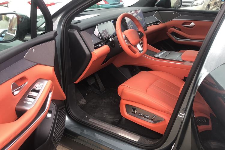 Used BYD Tang L 2025 DM 175KM Drone Player Edition
