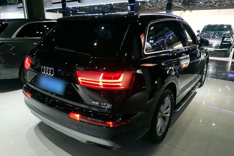 Used Audi Q7 2018 45 TFSI Technology Edition
