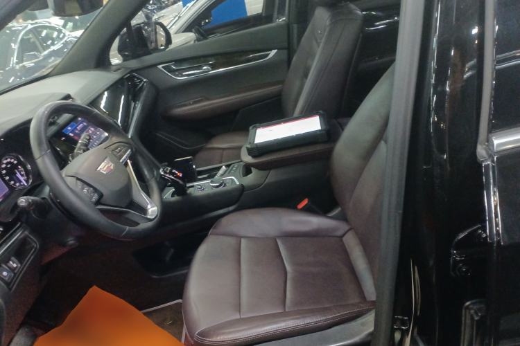 Used Cadillac XT6 2022 2.0T 7-Seater Two-Wheel Drive Luxury Version
