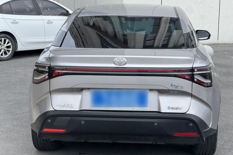 Used Toyota bZ3 2023 616 km Long-Range PRO