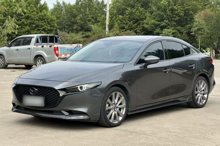 Used Mazda Mazda 3 Axela 2020 2.0L Automatic Luxury Version
