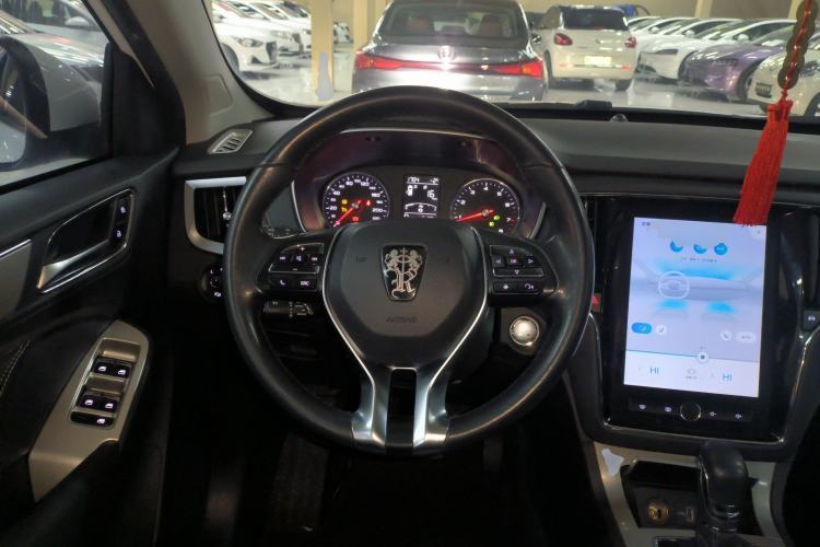 Used Roewe RX5 2019 20T Two-Wheel Drive Automatic Ali Smart Connectivity Platinum Edition
