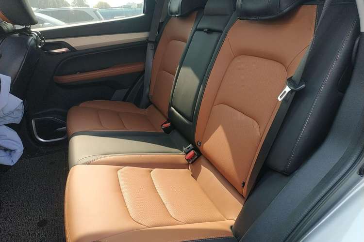 Used Geely Auto Vision X6 2020 1.4T CVT Luxury Edition