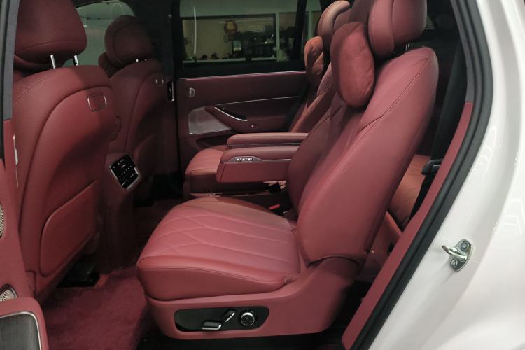 Used Hima AITO M8 2025 Extended-Range Ultra Version 53.4 kWh 6-Seater Edition