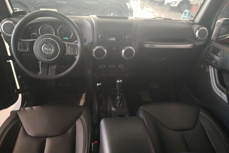 Used  Wrangler 2017 3.0L Sahara Four-Door Comfort Edition