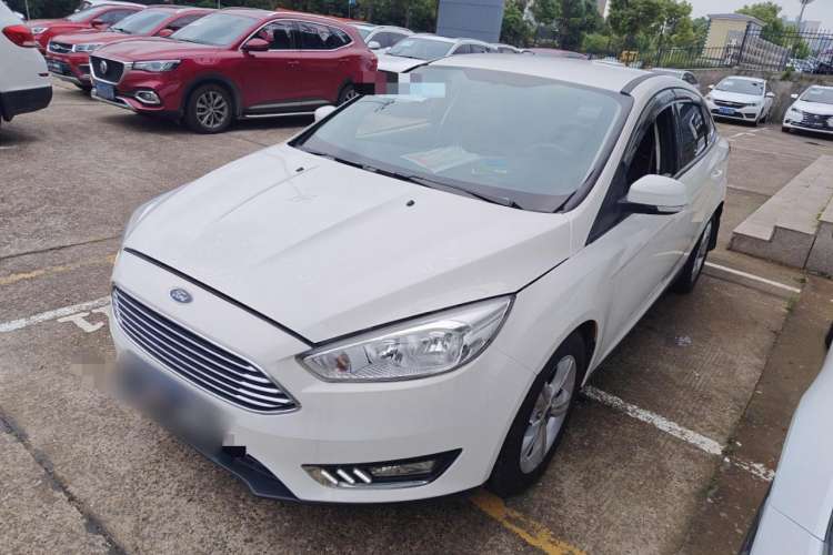 Used Ford Focus 2018 Sedan Classic 1.6L Automatic Comfort Plus Smart Drive Version
