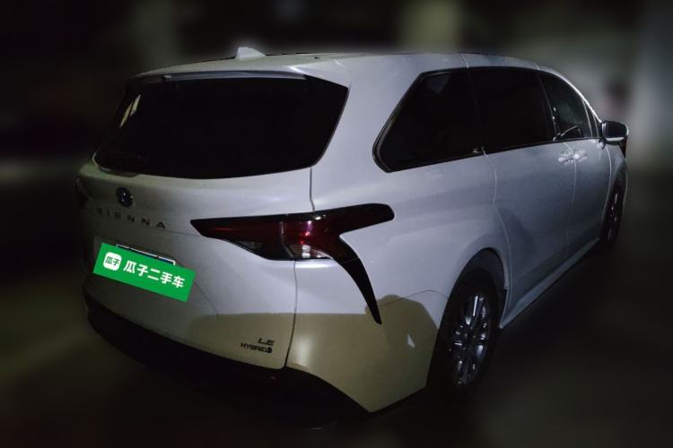 Used Toyota Sienna 2023 2.5L Hybrid Comfort Edition