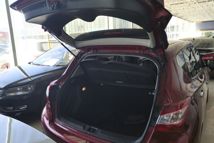 Used Nissan Tiida 2016 1.6L CVT ZhiZun Edition
