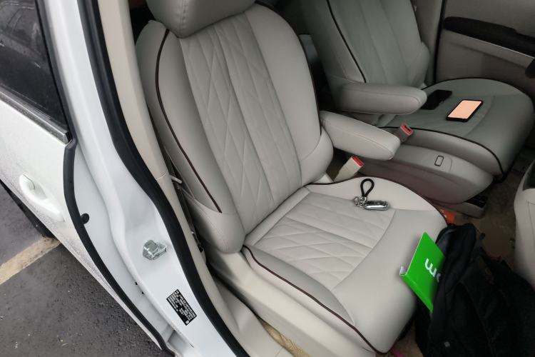 Used Buick GL8 2021 Land Cruiser Executive Class 652T Comfort Model
