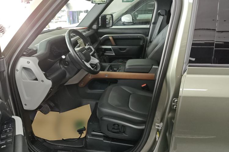 Used Land Rover Defender 2023 110 3.0T P400 X-DYNAMIC HSE
