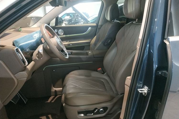 Used Hima AITO M9 2024 Range-Extended Ultra Version 52 kWh 5-Seater Model
