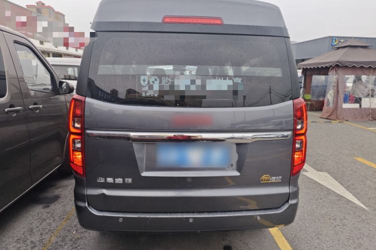 Used Jinbei Gold Hiace 2021 1.5L Passenger Van Travel Lion 6-Seater