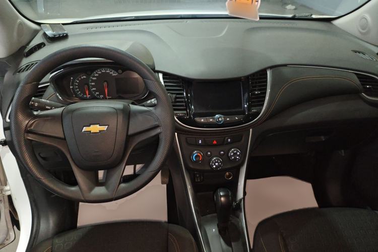 Used Chevrolet Trax 2018 330T Automatic Two-Wheel Drive Elite Model
