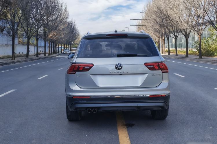 Used Volkswagen Tiguan L 2021 330TSI Automatic Two-Wheel Drive Smart Edition
