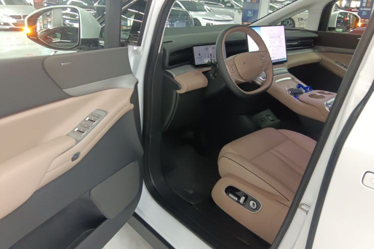 Used XPeng X9 2025 740 Ultra-Long Range Max