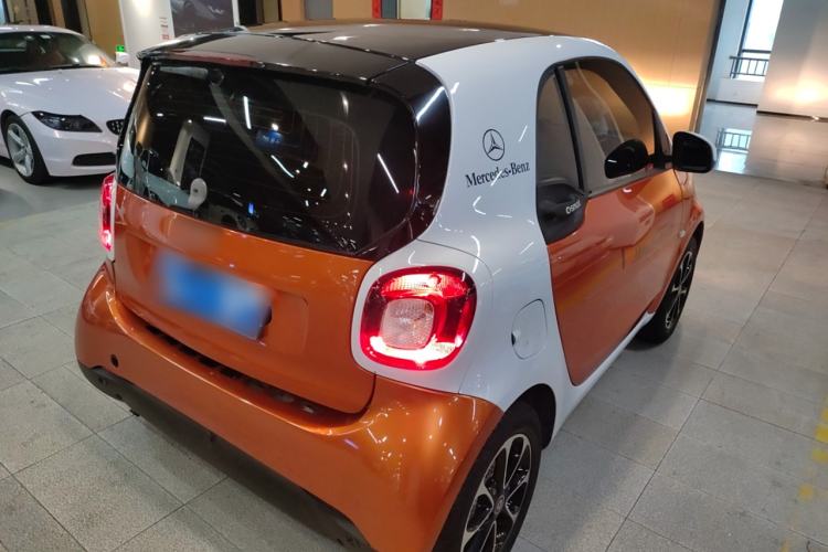 Used  fortwo 2015 1.0L 52 kW Hardtop Passion Edition

