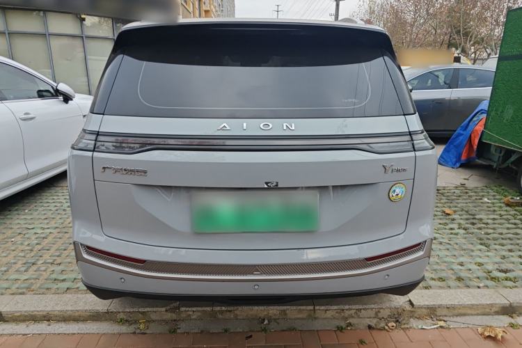 Used AION Y 2023 Younger
