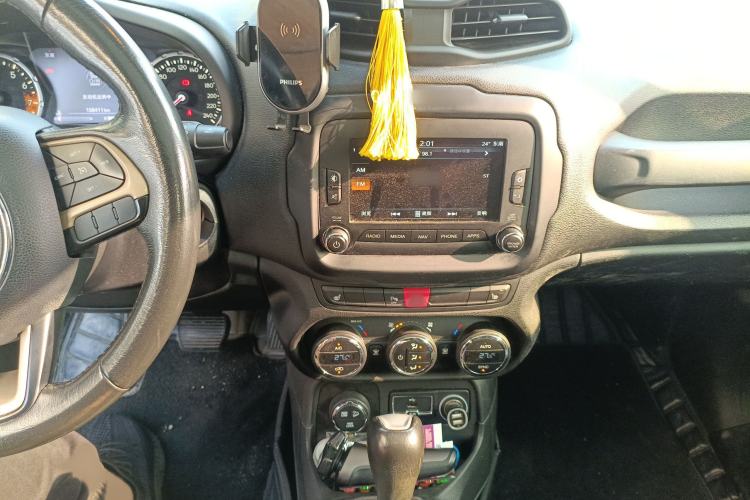 Used  Renegade 2016 2.0L Automatic Four-Wheel Drive 75th Anniversary Tribute Edition