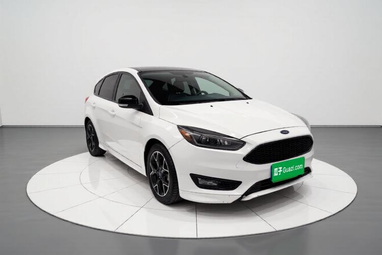Used Ford Focus 2017 1.5T CTCC White and Black Limited Edition
