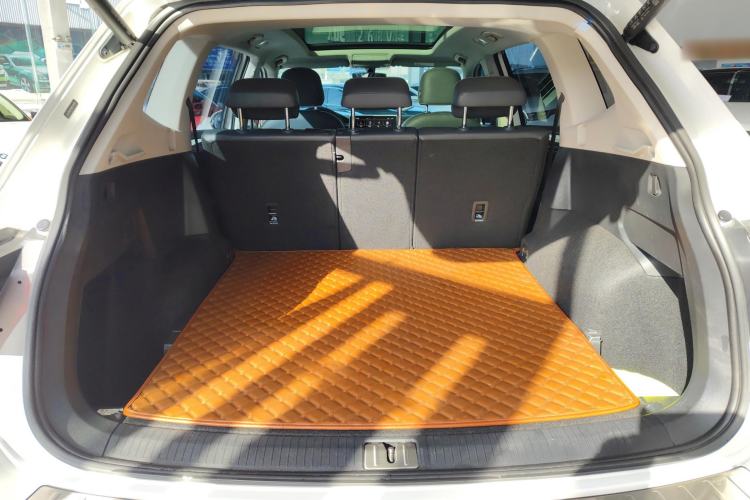 Used Volkswagen Tiguan L 2022 330TSI Automatic Two-Wheel Drive R-Line Enhanced Edition