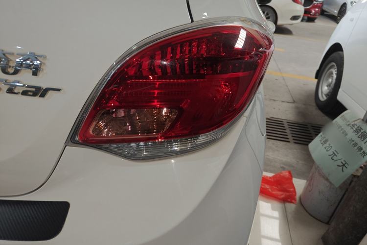 Used Oshan Benni E-Star 2021 National Edition Xin Yue Version (Fast-Charging Edition) Lithium Iron Phosphate (31.95 kWh)