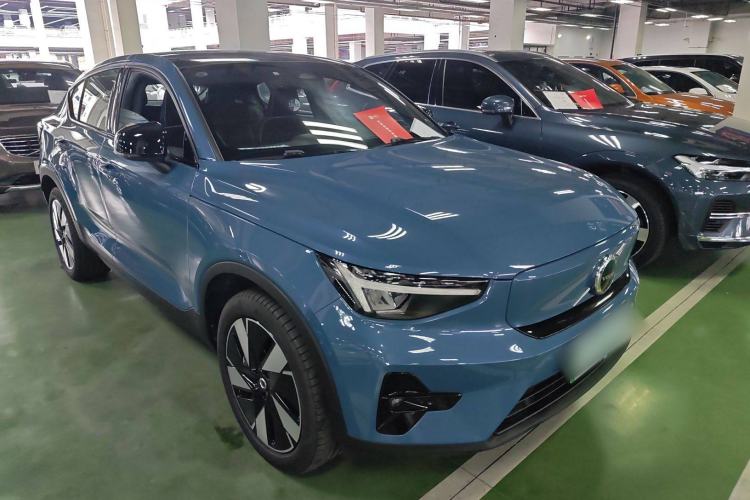 Used Volvo C40 2024 Long-Range Version
