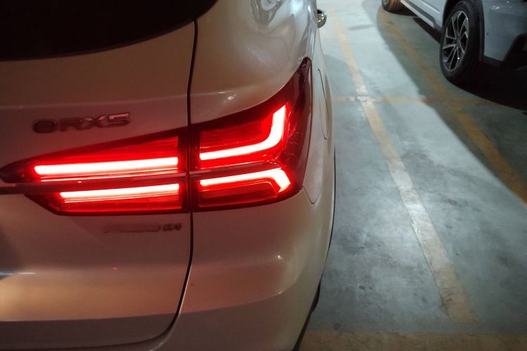 Used Roewe RX5 New Energy 2017 eRX5 50T Hybrid Connected Prestige Flagship Edition
